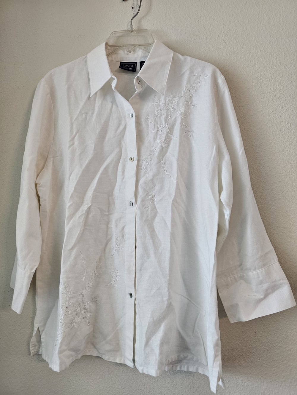 Laura Scott White Button-Down Shirt